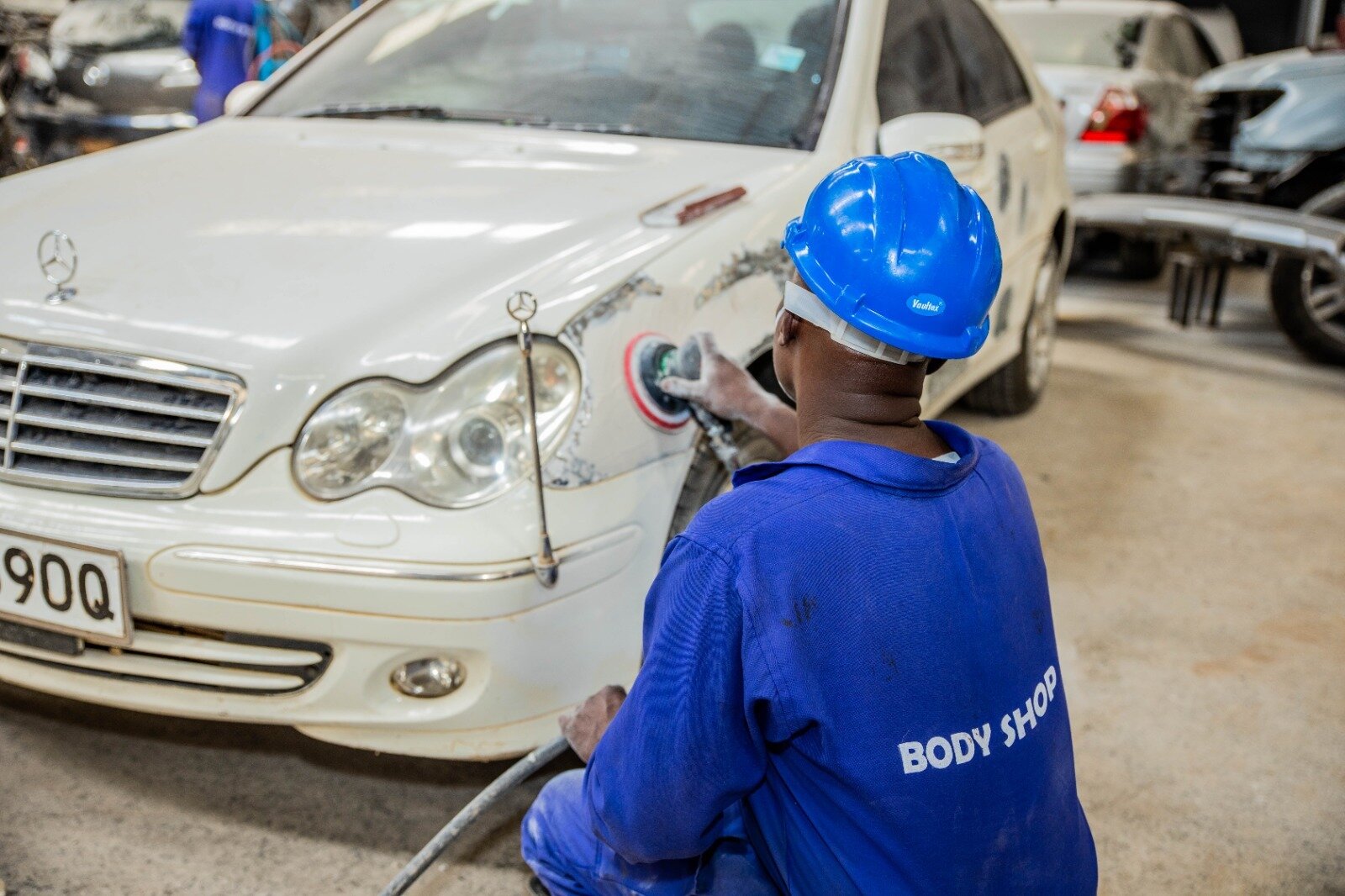 Polishing body