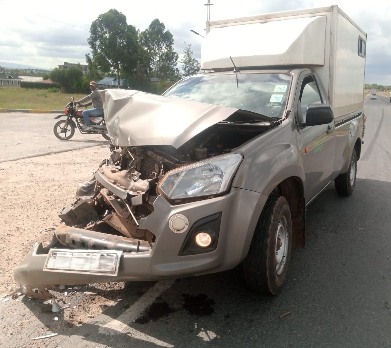 Isuzu — Front Bumper Respray — before